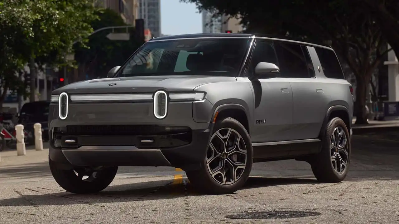 2027 Rivian R1S and R1T Get a Major Trim Shake-Up and a Long-Requested Interior Upgrade